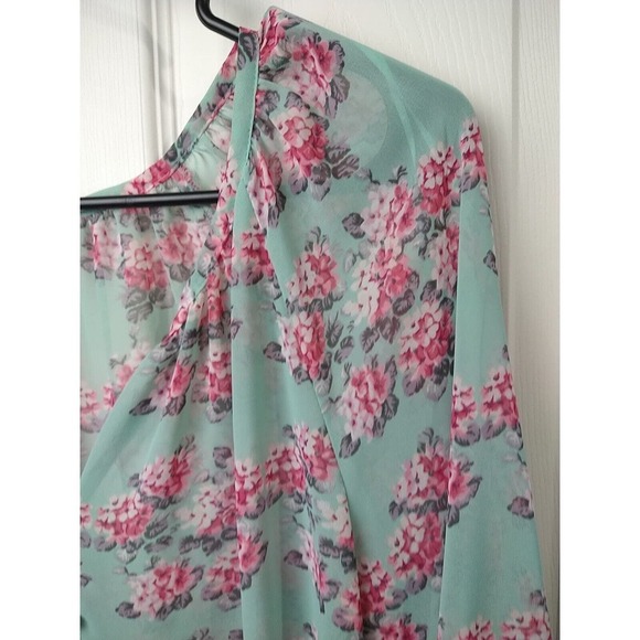 Lauren Conrad Semi Sheer Boho Lace Floral Hi Low Blouse. Size S - Picture 4 of 11